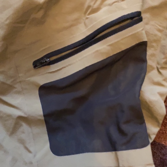 Like New Three Forks Ranch Fishing Pants - Picture 3 of 8